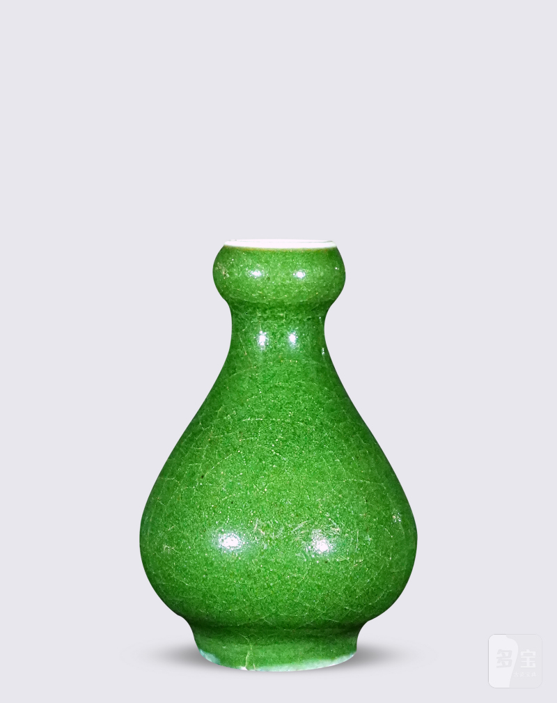 清康熙 郎窑绿蒜头瓶